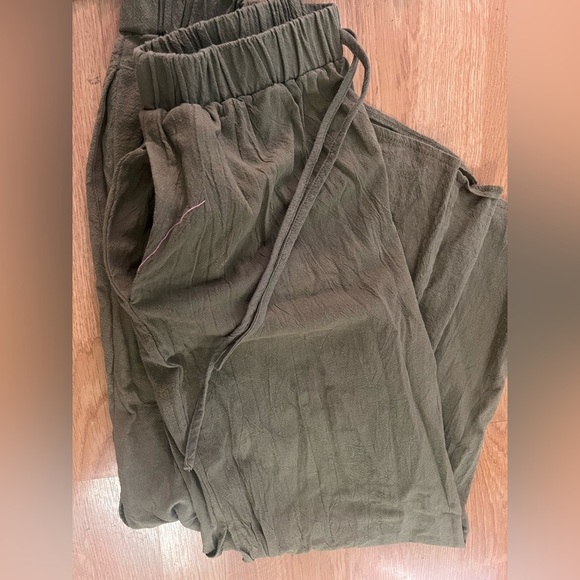 SHEIN | nwot co-ord capris/crop top size 6| army green, gauze, two piece set - Picture 5 of 7